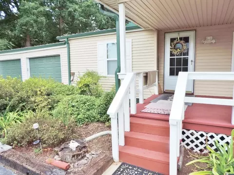1090 Santee Dr, Walhalla, SC 29691 photo 5