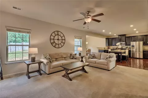 6 Grace Ct, Easley, SC 29642 photo 7
