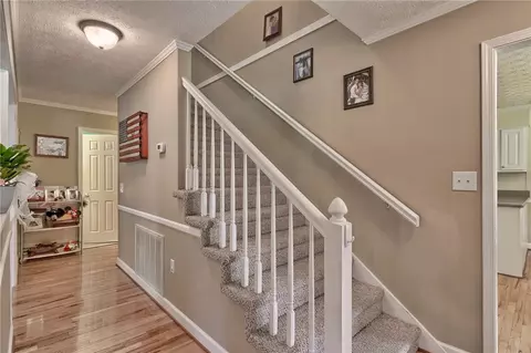 308 Warrington Dr, Easley, SC 29642 photo 2