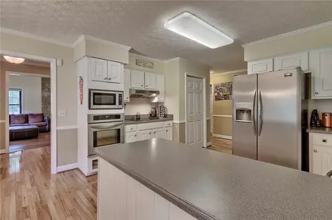 308 Warrington Dr, Easley, SC 29642 photo 3