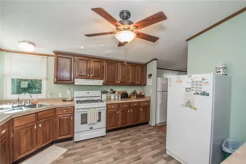 108 Danway Ct, Easley, SC 29640 photo 9