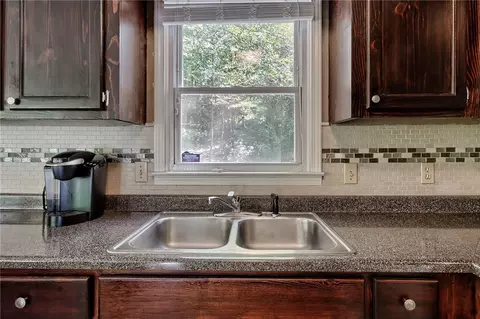 512 Kay Dr, Easley, SC 29640 photo 7