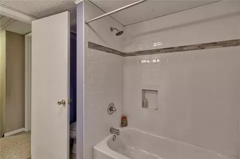 512 Kay Dr, Easley, SC 29640 photo 32