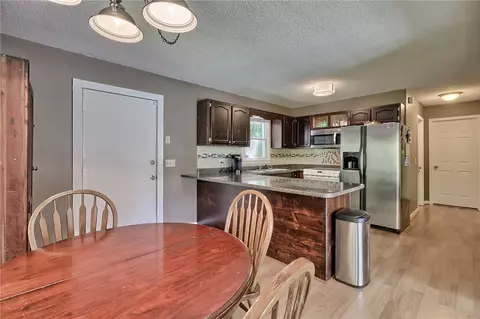 512 Kay Dr, Easley, SC 29640 photo 5