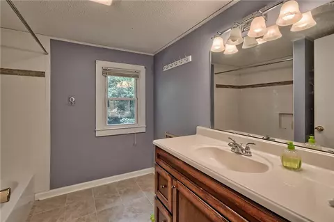512 Kay Dr, Easley, SC 29640 photo 31