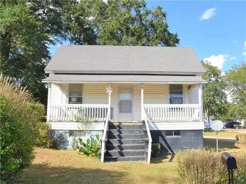 3 Allen St, Pelzer, SC 29669 photo 9