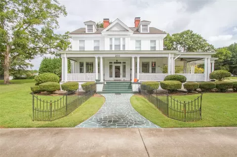 200 W Greer St, Honea Path, SC 29654 photo 1