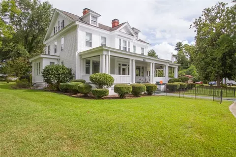 200 W Greer St, Honea Path, SC 29654 photo 4