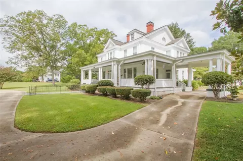 200 W Greer St, Honea Path, SC 29654 photo 2