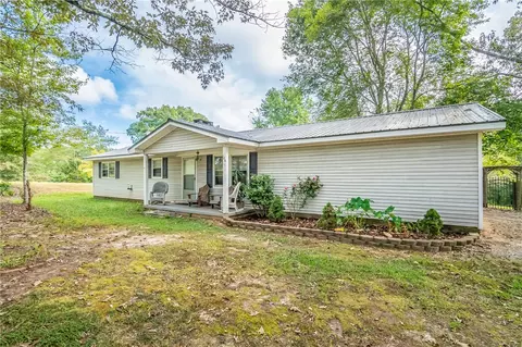 186 L Pelfrey Rd, Walhalla, SC 29691 photo 1