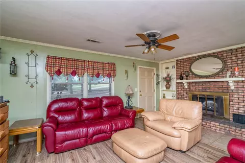 186 L Pelfrey Rd, Walhalla, SC 29691 photo 5