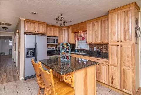 186 L Pelfrey Rd, Walhalla, SC 29691 photo 2