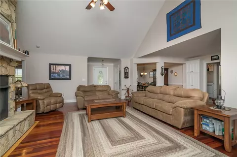 849 N Old Pendleton Rd, Liberty, SC 29657 photo 2