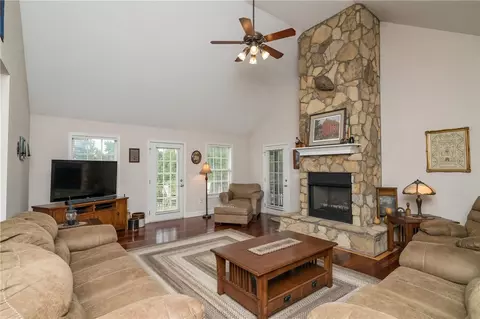 849 N Old Pendleton Rd, Liberty, SC 29657 photo 6