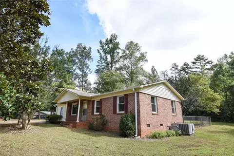 705 Longforest Dr, Seneca, SC 29672 photo 3