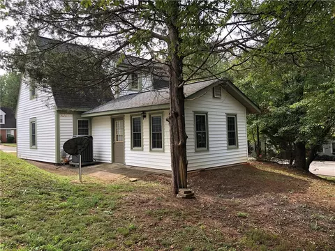 110 Wyeth Ln, Central, SC 29630 photo 2