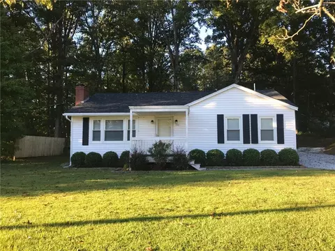 796 Madden Bridge Rd, Central, SC 29630 photo 1