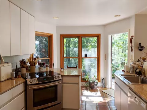 286 Brown Bottom Rd, Central, SC 29630 photo 14
