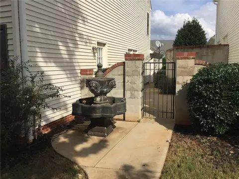 102 Crooked Cedar Way, Pendleton, SC 29670 photo 6