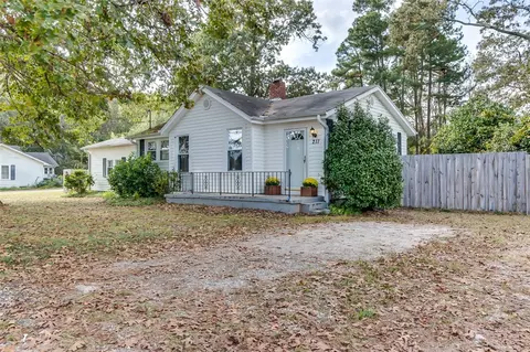 211 Rogers Rd, Pelzer, SC 29669 photo 3