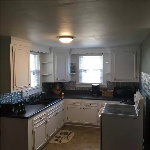 13 Blake St, Pelzer, SC 29669 photo 7