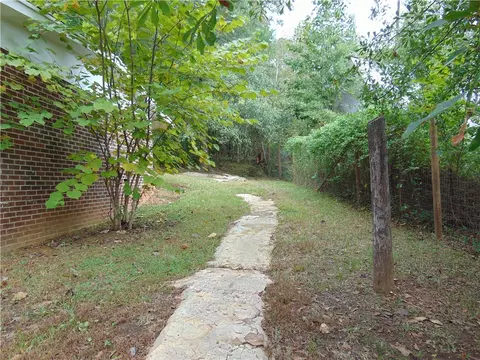 115 Crest Dr, Easley, SC 29640 photo 8