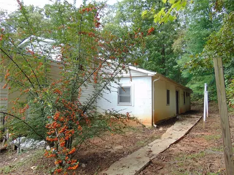 115 Crest Dr, Easley, SC 29640 photo 9