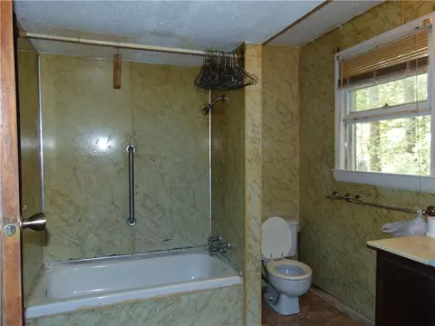 115 Crest Dr, Easley, SC 29640 photo 24
