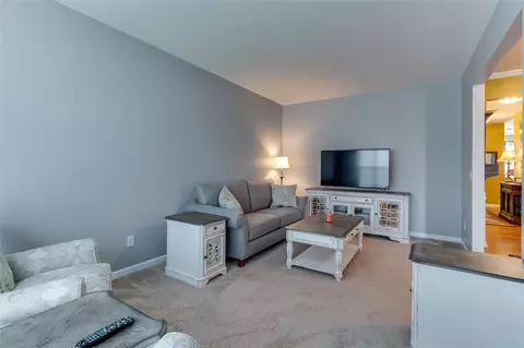 306 Reading Ct, Easley, SC 29642 photo 7