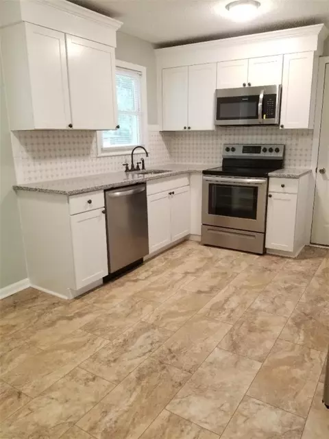 90 Preston St, Easley, SC 29640 photo 8