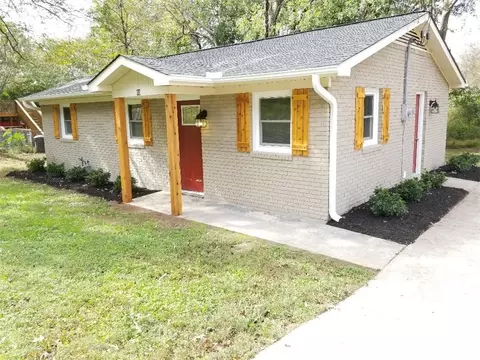 90 Preston St, Easley, SC 29640 photo 2