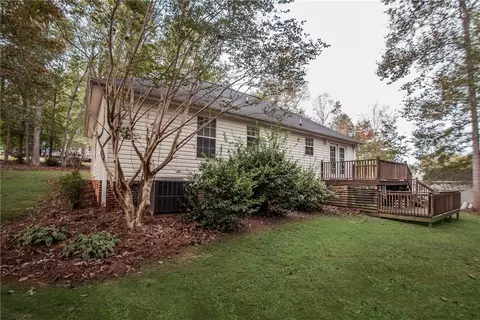102 Logan Ln, Easley, SC 29640 photo 7