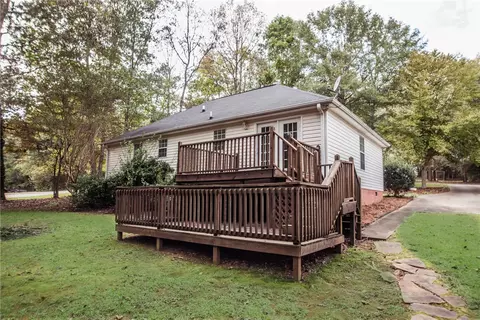 102 Logan Ln, Easley, SC 29640 photo 5