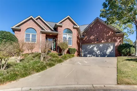 101 Commons Dr, Easley, SC 29642 photo 1