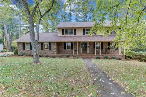 1401 Stonehurst Dr, Anderson, SC 29621 photo 1