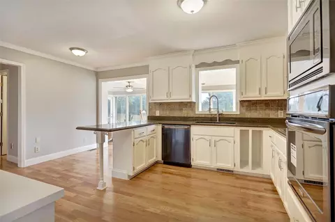 340 Arrowhead Trl, Easley, SC 29642 photo 8