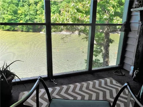 604 Loran Pointe Cir, Seneca, SC 29672 photo 14