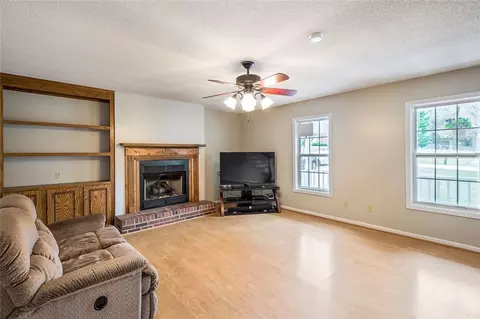 114 Crompton Dr, Pelzer, SC 29669 photo 6