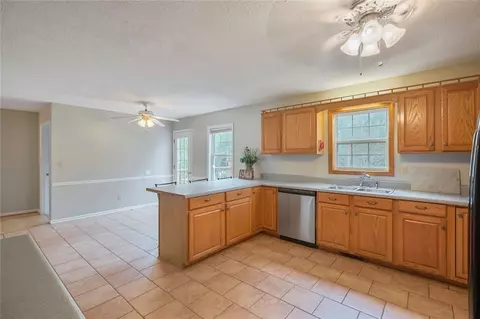 114 Crompton Dr, Pelzer, SC 29669 photo 11