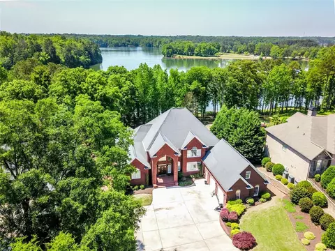 116 Willowbend Dr, Anderson, SC 29621 photo 2