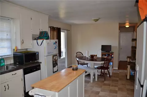 113 Walnut St, Central, SC 29630 photo 4