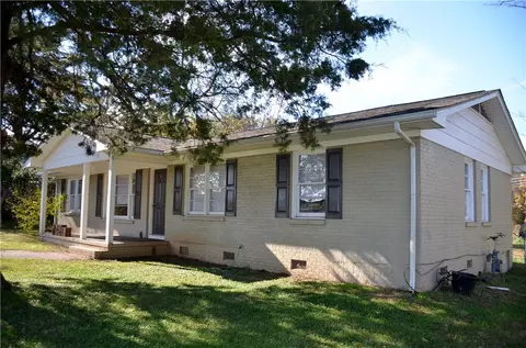 113 Walnut St, Central, SC 29630 photo 13