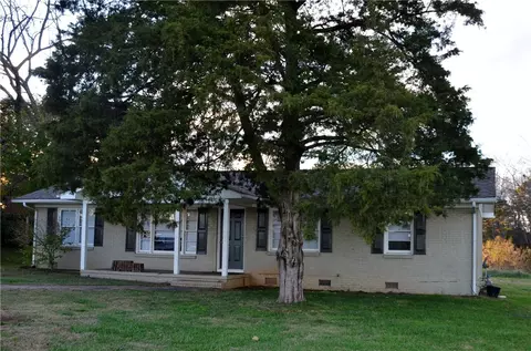 113 Walnut St, Central, SC 29630 photo 15