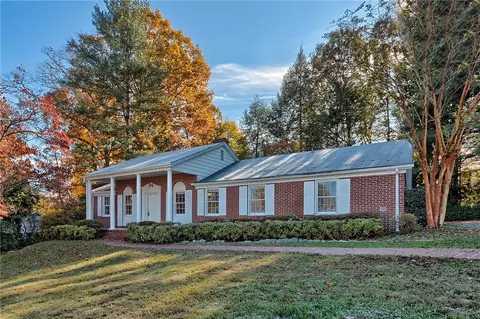 104 Nancy Dr, Easley, SC 29641 photo 2