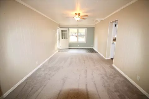 521 E Main St, Pendleton, SC 29670 photo 12