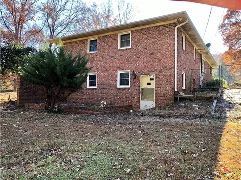 130 Mccoy Dr, Starr, SC 29684 photo 3