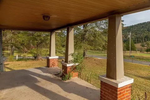 600 E Preston Mcdaniel Rd, Pickens, SC 29671 photo 6