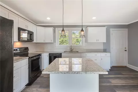 312 W Hampton Ave, Honea Path, SC 29654 photo 7