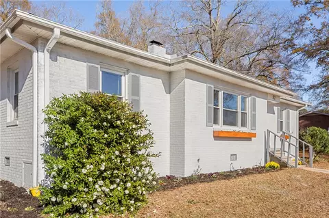 312 W Hampton Ave, Honea Path, SC 29654 photo 3
