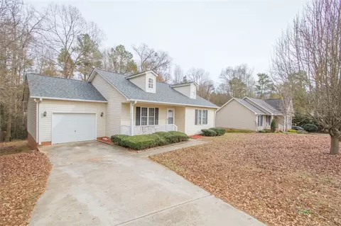229 Maple Dr, Anderson, SC 29621 photo 2